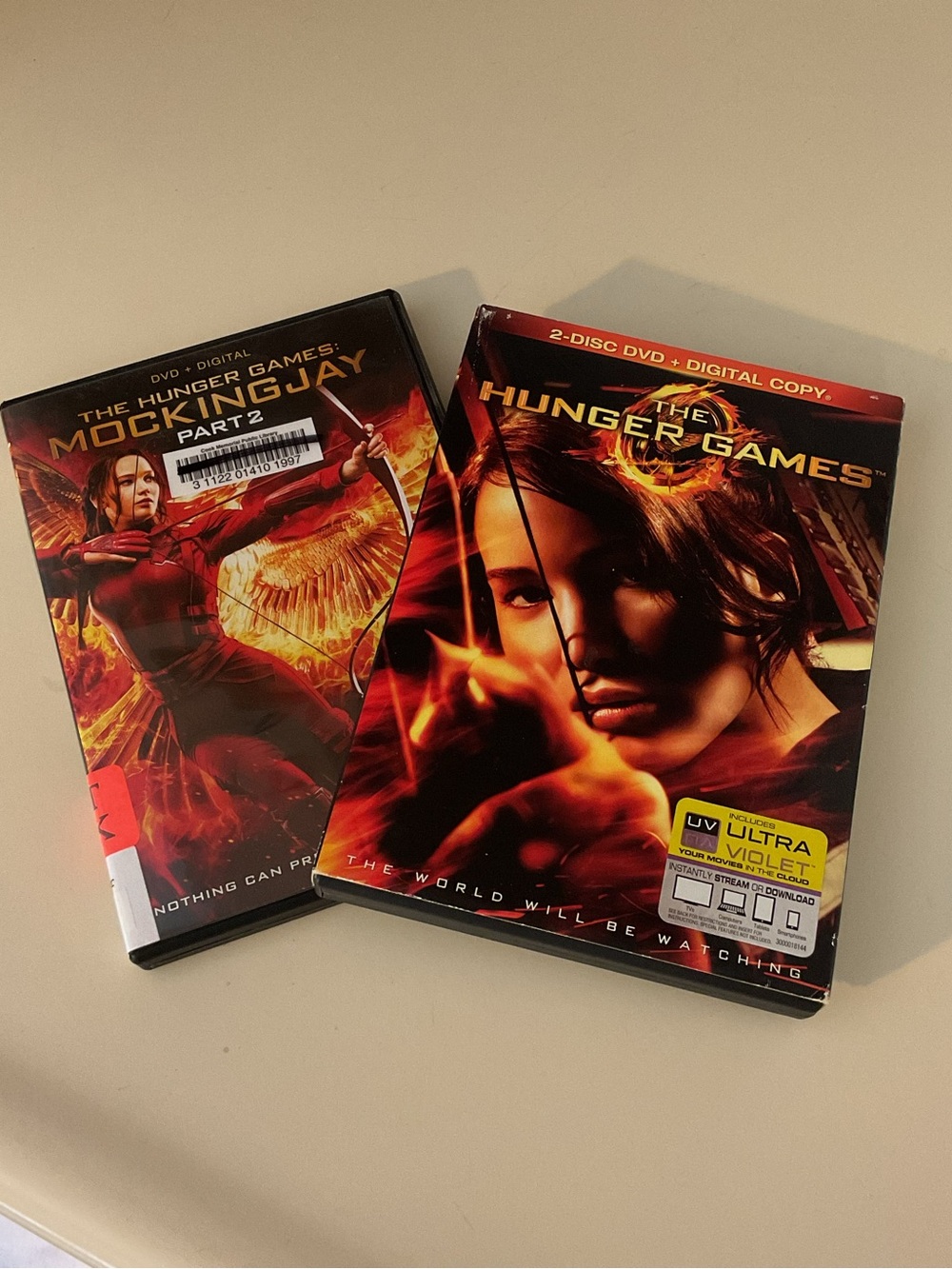 The Hunger Games & Mockingjay 2 DVDs 📀 set